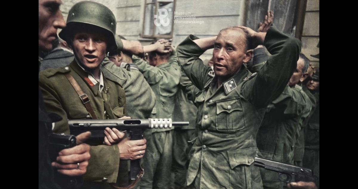 لون جديد لذاكرة انتفاضة وارسو 1944