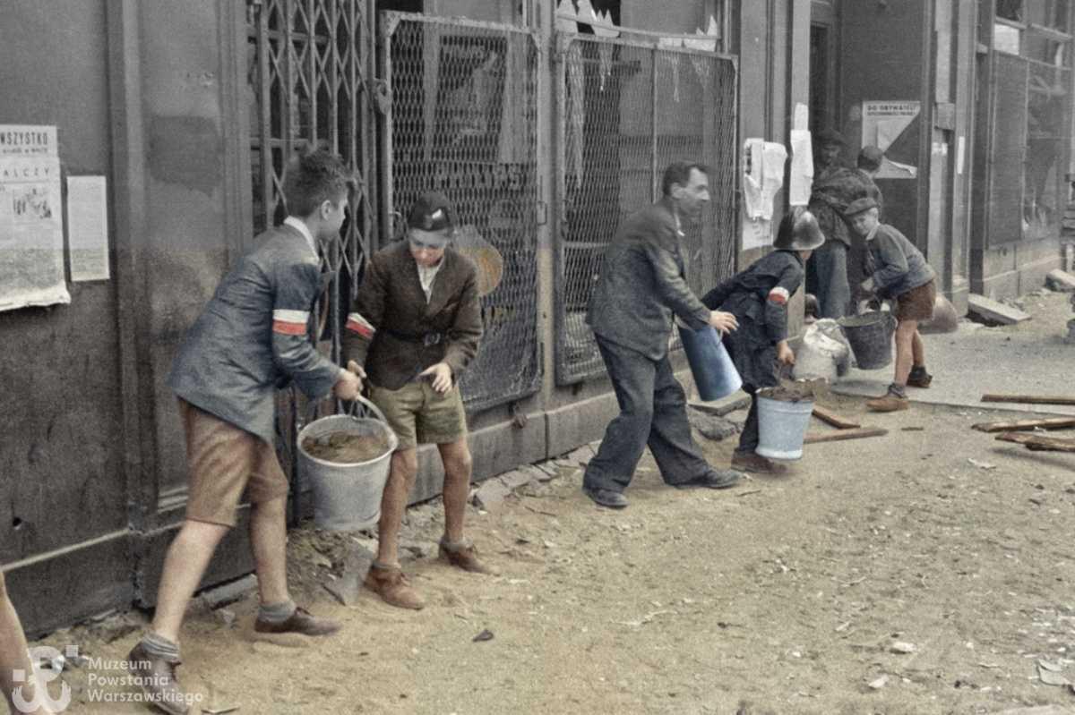 لون جديد لذاكرة انتفاضة وارسو 1944