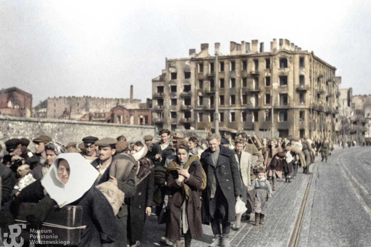 لون جديد لذاكرة انتفاضة وارسو 1944
