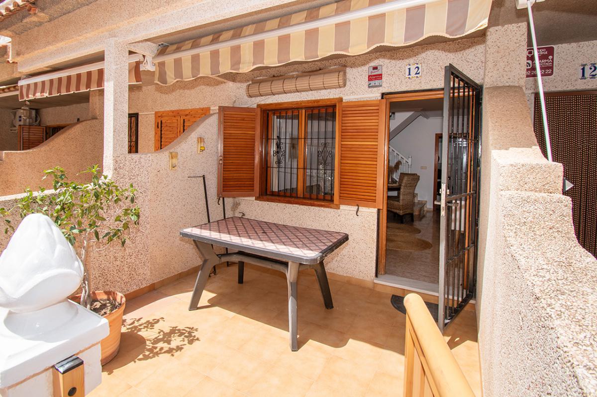 TORRE DE LA HORADADA - A louer - Appartement à 100m de la mer