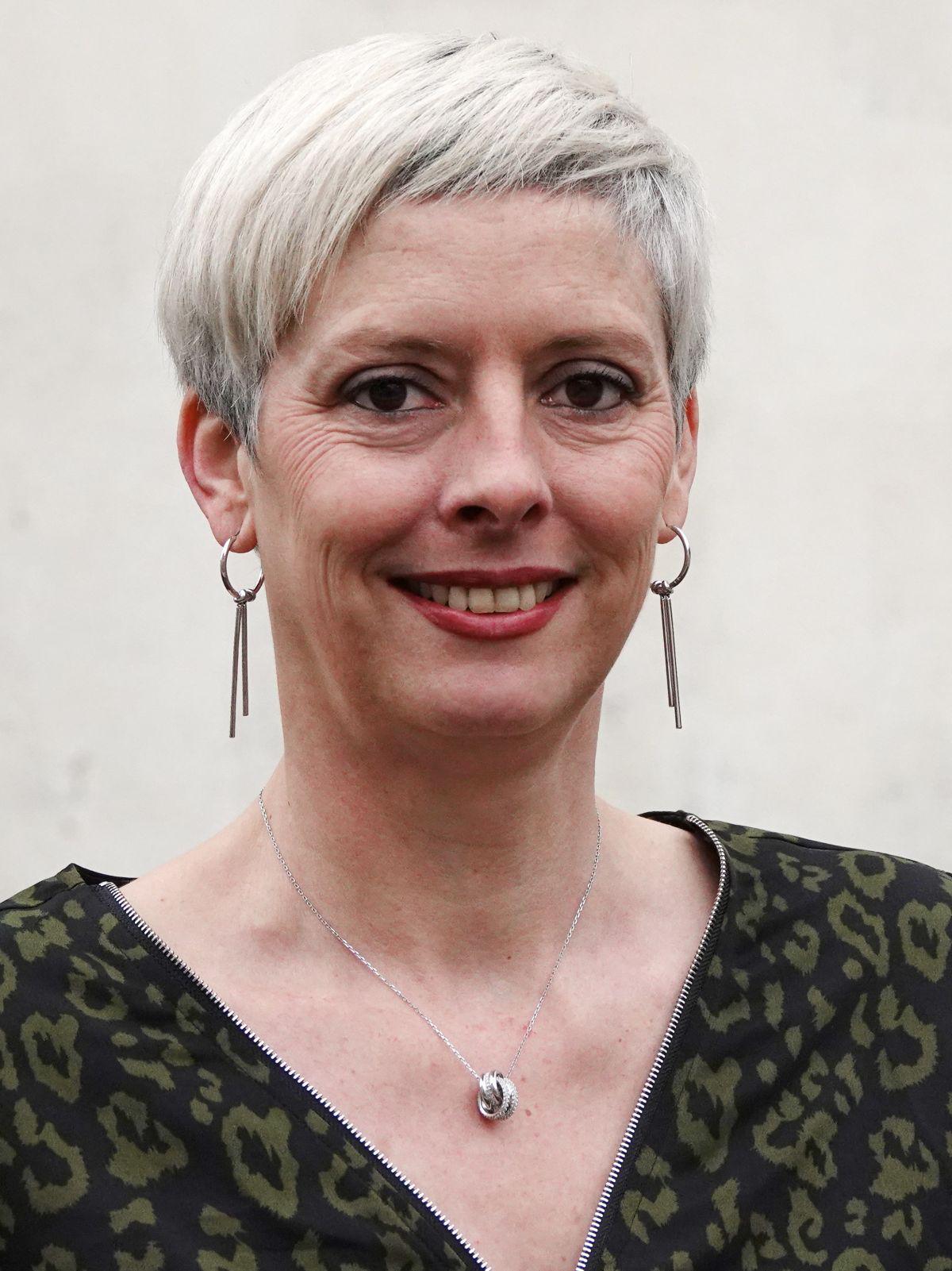 Isabelle GIL- 3ème Adjointe en charge de la Citoyenneté, de la Jeunesse et des Sports