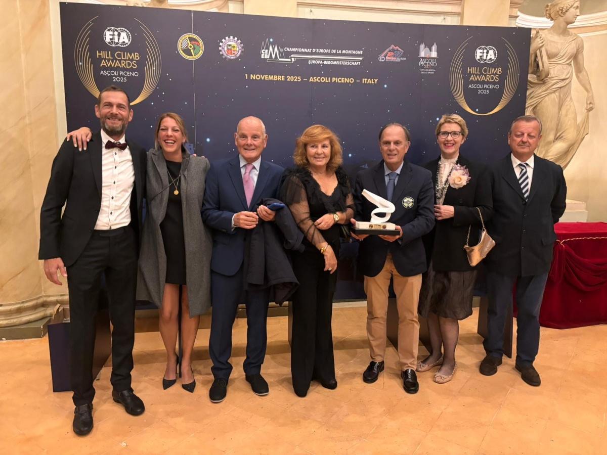 El automovilismo europeo de montaña celebra su gran noche en Italia El automovilismo europeo de montaña celebra su gran noche en Italia