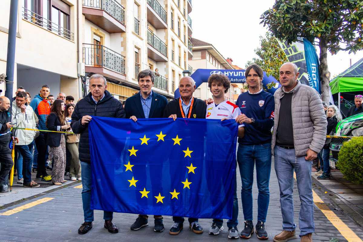 Vibrante jornada del viernes en Arriondas para recibir a los protagonistas de la 54 Subida Internacional al Fito