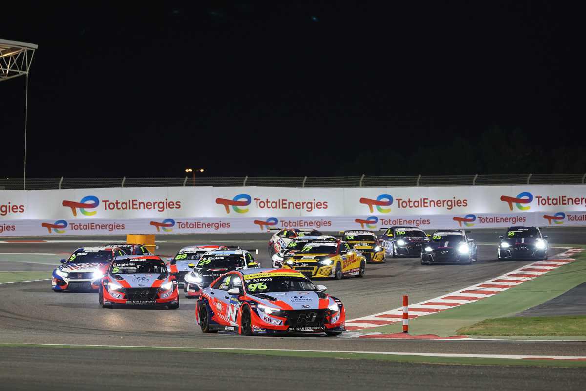 Entrevista a Mikel Azcona: "Me alegro de que el TCR Spain vuelva" Entrevista a Mikel Azcona: "Me alegro de que el TCR Spain vuelva"