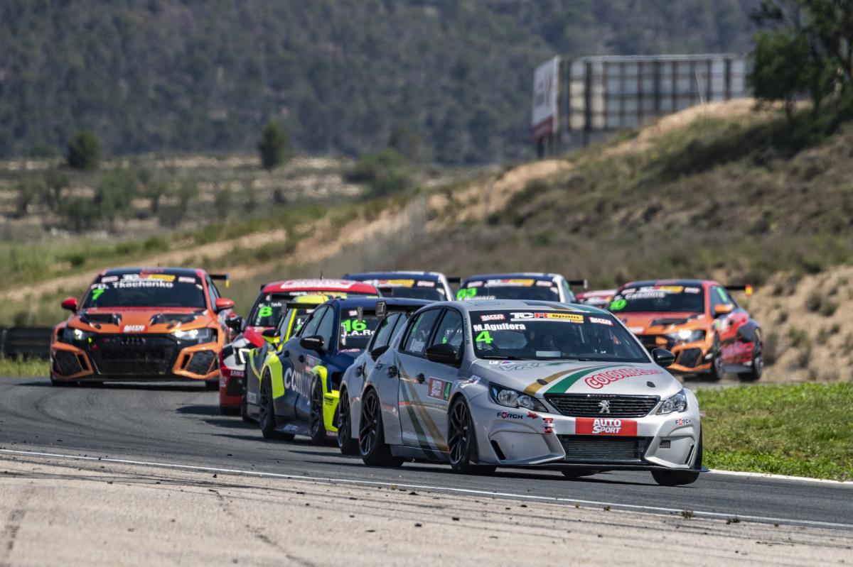 Catorce pilotos pelearán por la victoria en Estoril Catorce pilotos pelearán por la victoria en Estoril