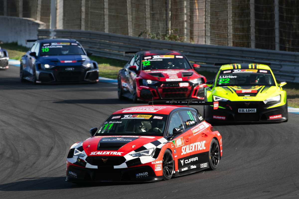 Brown y Casalins triunfan en Estoril Brown y Casalins triunfan en Estoril