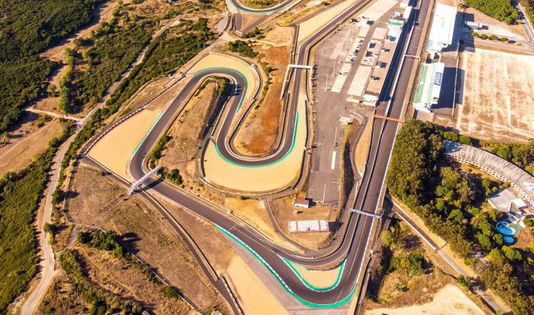 Catorce pilotos pelearán por la victoria en Estoril