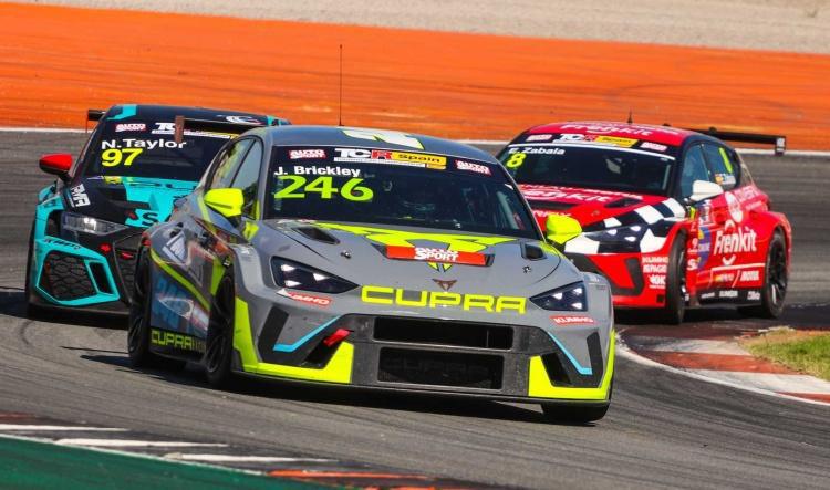 El TCR Spain cierra la temporada en Barcelona con récord de inscripción