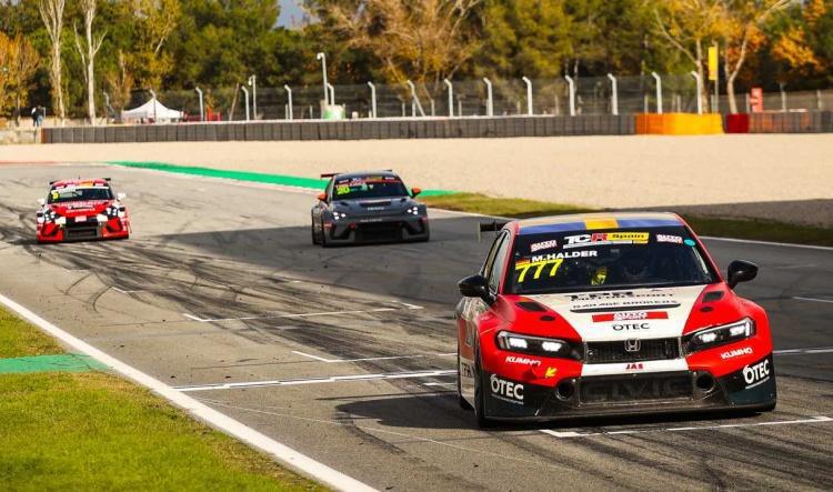 El TCR Spain 2025 arranca motores en Barcelona con una parrilla de nivel internacional