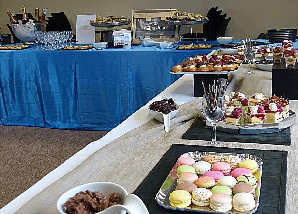 Buffet sucré lors d'une soirée en entreprise VIP