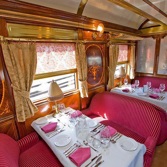 Un voyage légendaire à bord du train Al-Andalus Express ! Un voyage légendaire à bord du train Al-Andalus Express !