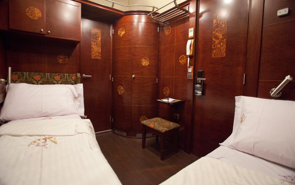 Un voyage légendaire à bord du train Al-Andalus Express ! Un voyage légendaire à bord du train Al-Andalus Express !