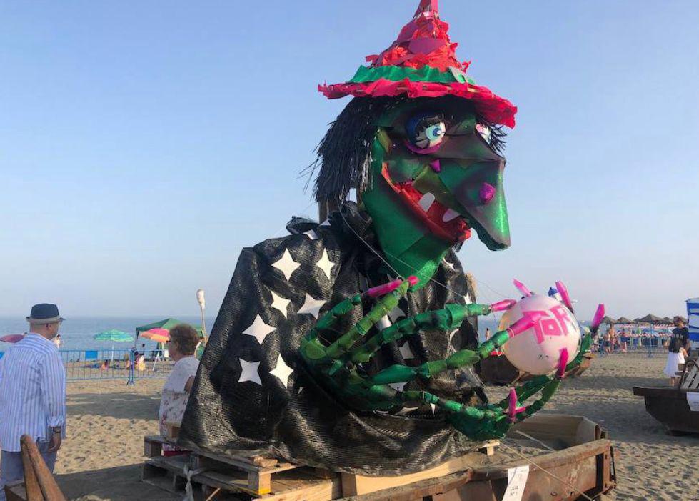 Coulisses d'une nuit de la San Juan à Malaga Coulisses d'une nuit de la San Juan à Malaga