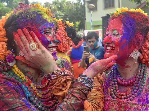 Quand Benalmádena prend des allures de Bombay! Quand Benalmádena prend des allures de Bombay!