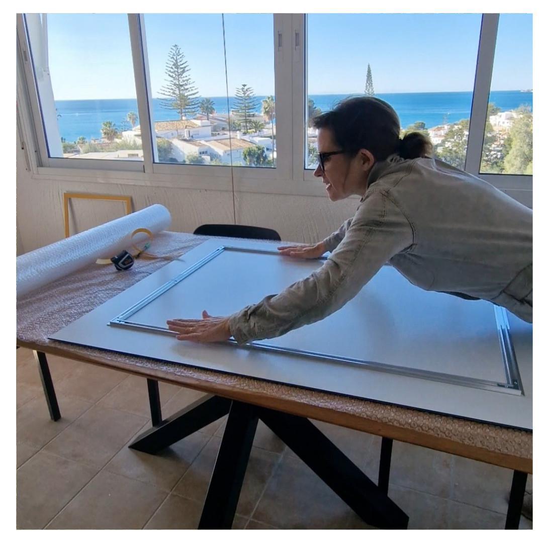 L’artiste Ninette, pour une explosion de couleurs !  L’artiste Ninette, pour une explosion de couleurs !