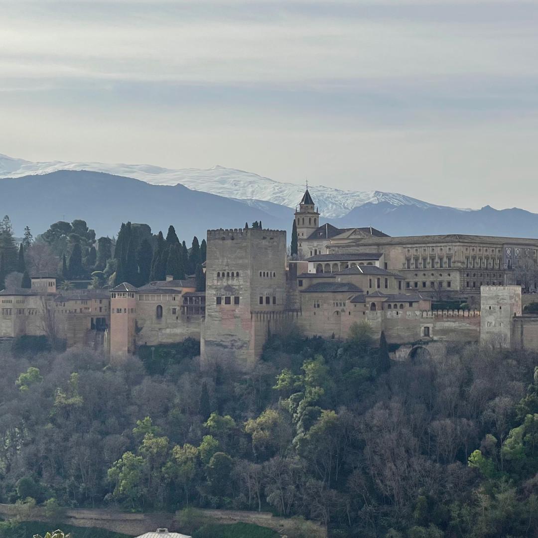 L'Alhambra de Grenade est dans le top 10 des monuments les plus visités du monde ! L'Alhambra de Grenade est dans le top 10 des monuments les plus visités du monde !