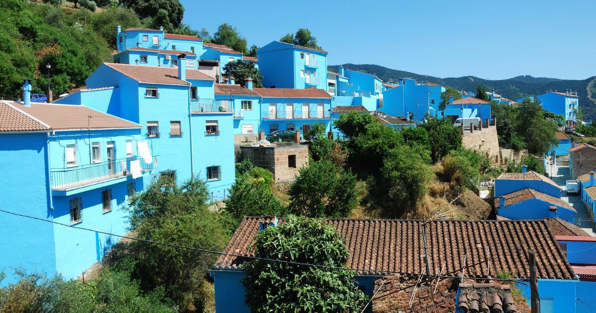 N’appelez plus Júzcar, le village des Schtroumpfs N’appelez plus Júzcar, le village des Schtroumpfs