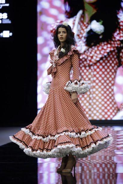 Les tendances en mode flamenca pour la Feria de Séville et celles qui suivent ! 