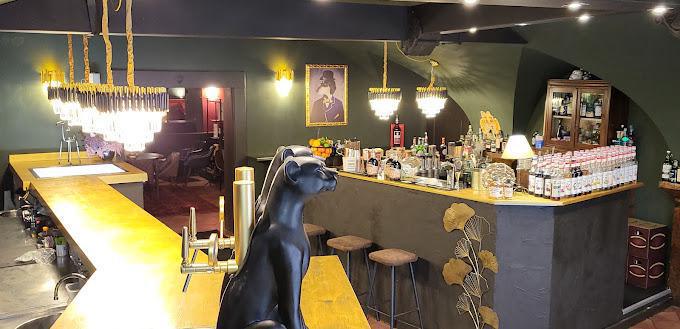 Green Café | Cocktail Bar & Lounge