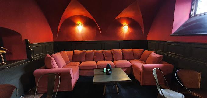 Green Café | Cocktail Bar & Lounge Green Café | Cocktail Bar & Lounge