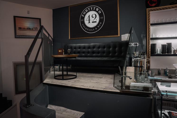 FortyTwo Cocktailbar