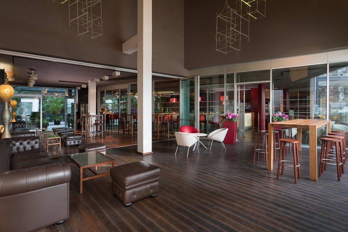 B-Bar | Four Points by Sheraton 