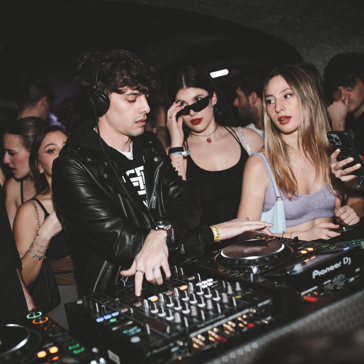 MAD Club