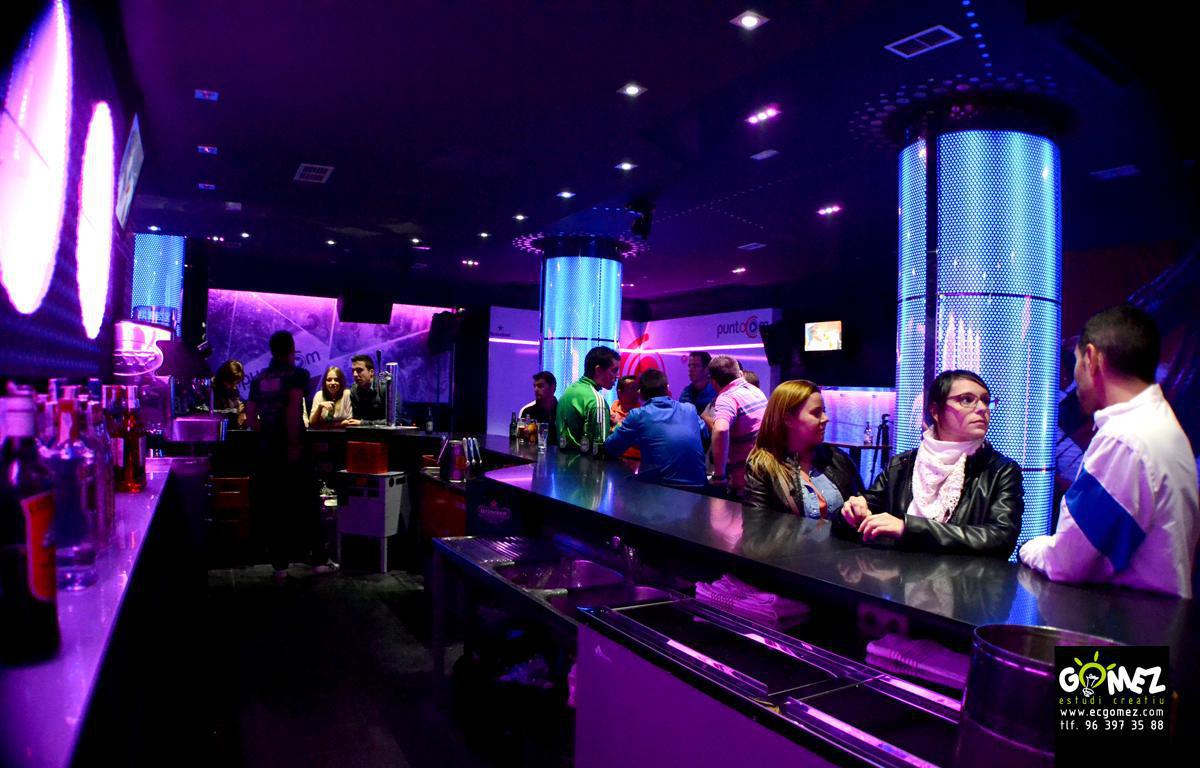 Lucky Star Disco Pub