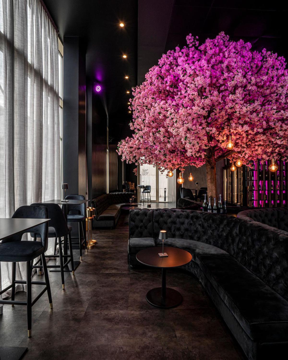 Dialogue Wine & Cocktail Lounge