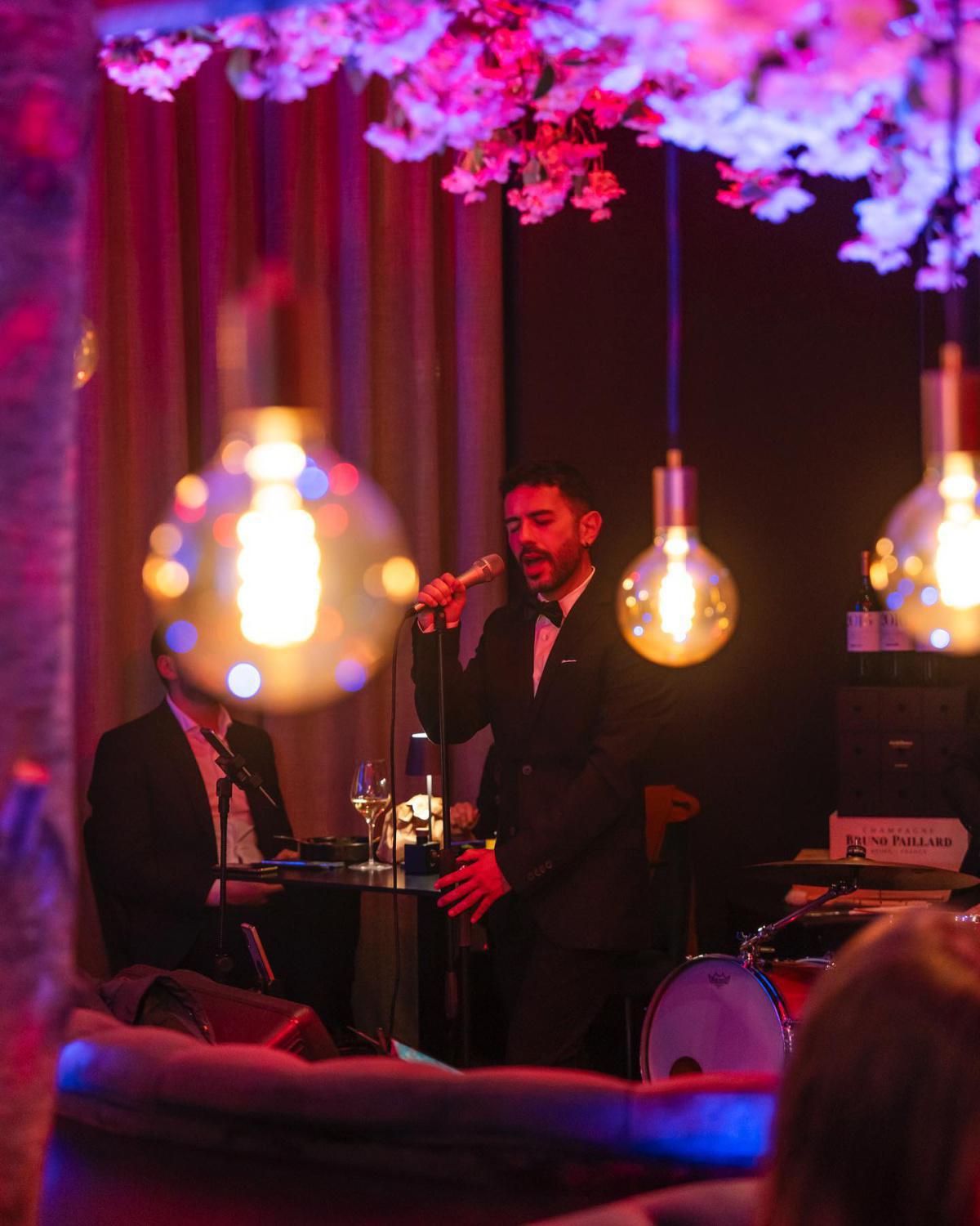 Dialogue Wine & Cocktail Lounge
