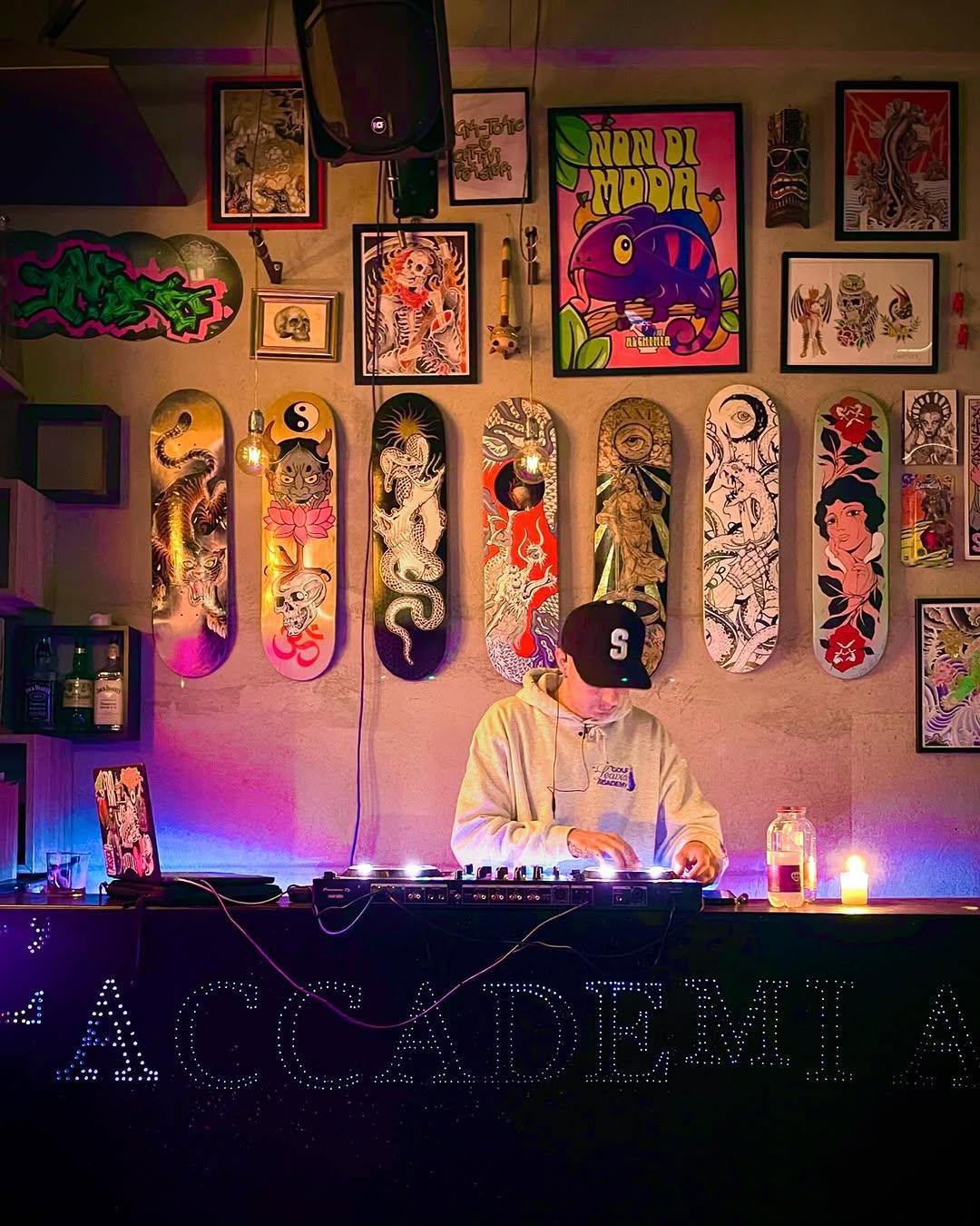 L' Accademia Barrier L' Accademia Barrier