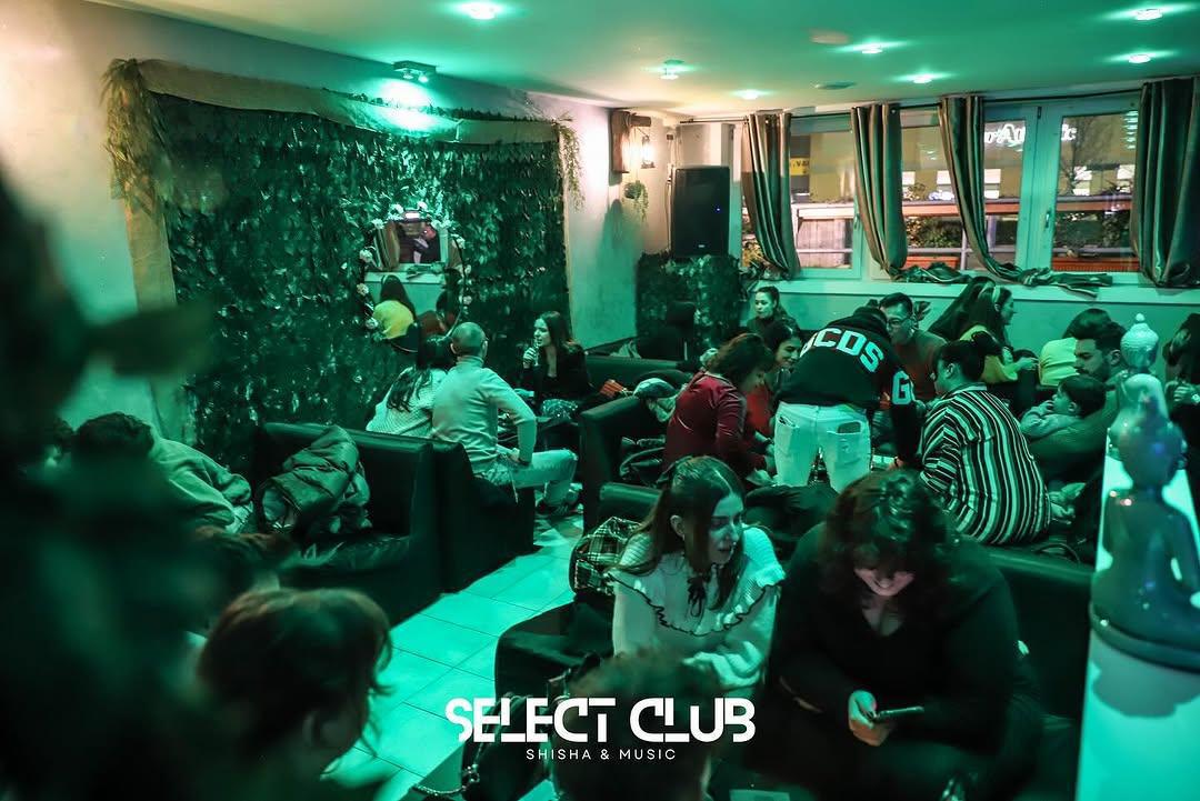 SELECT CLUB
