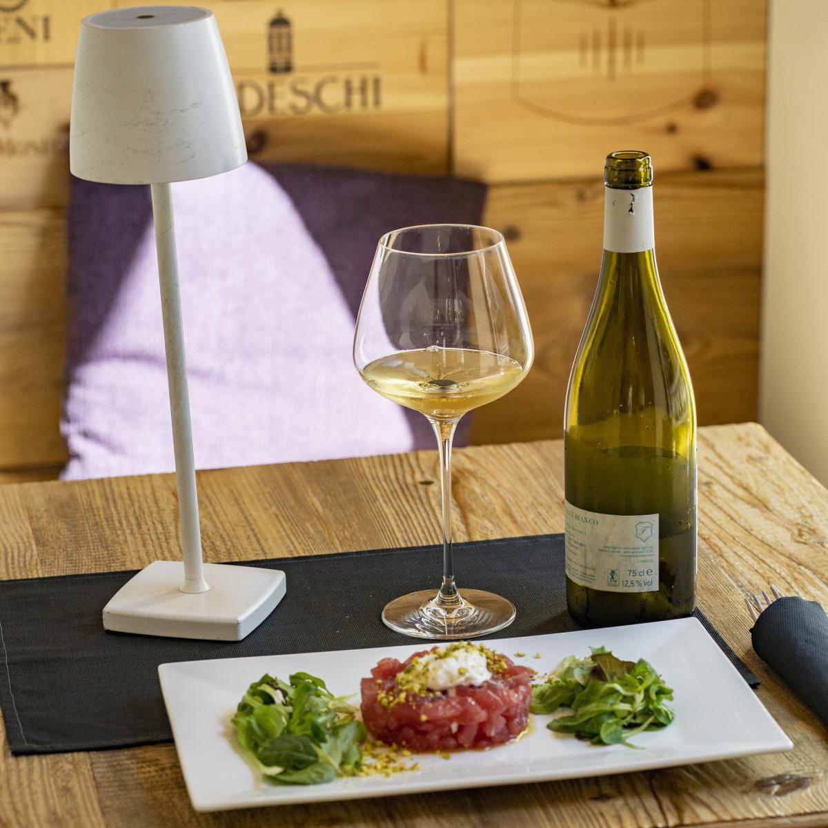 VINOM Enoteca & Wine Bar