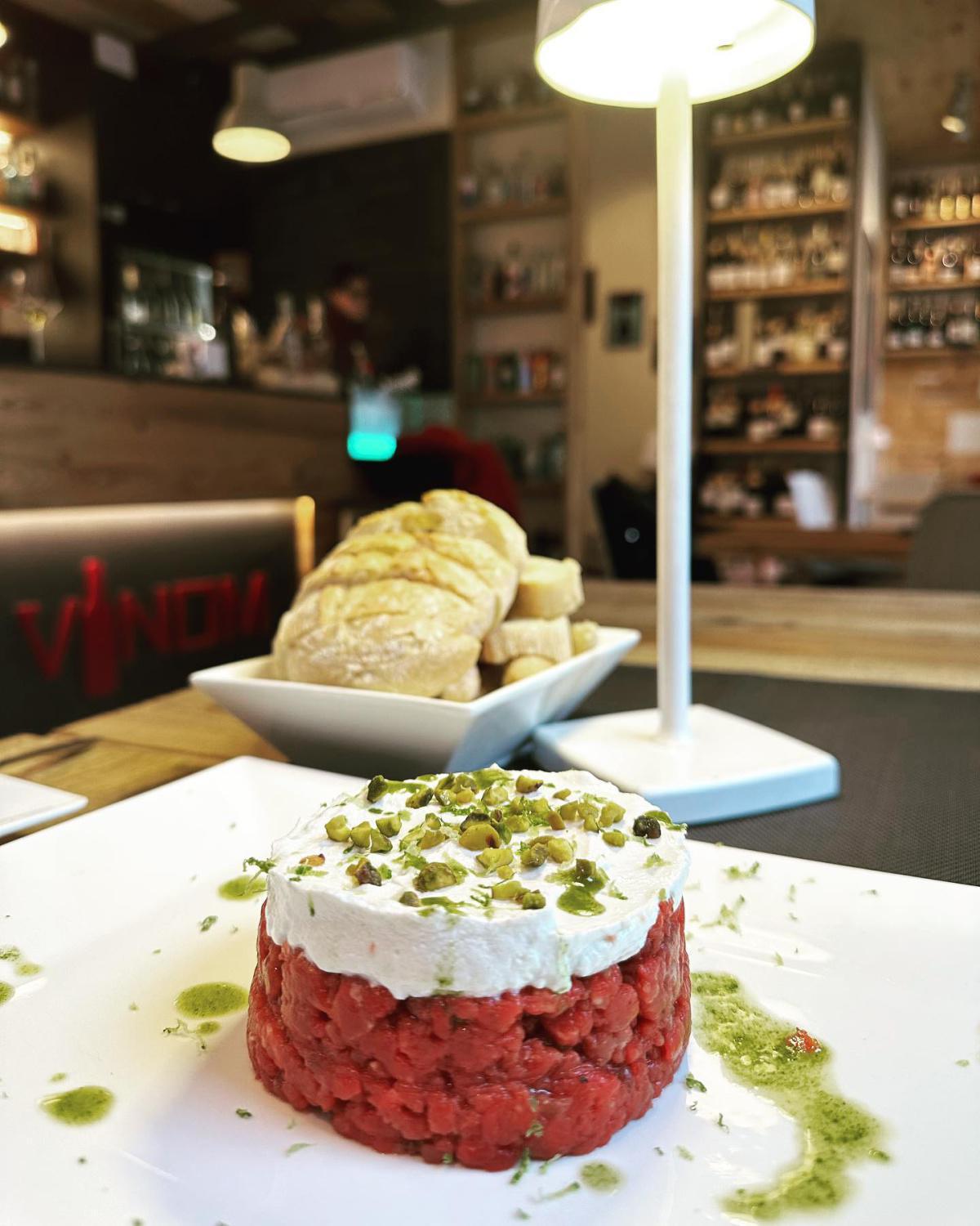 VINOM Enoteca & Wine Bar