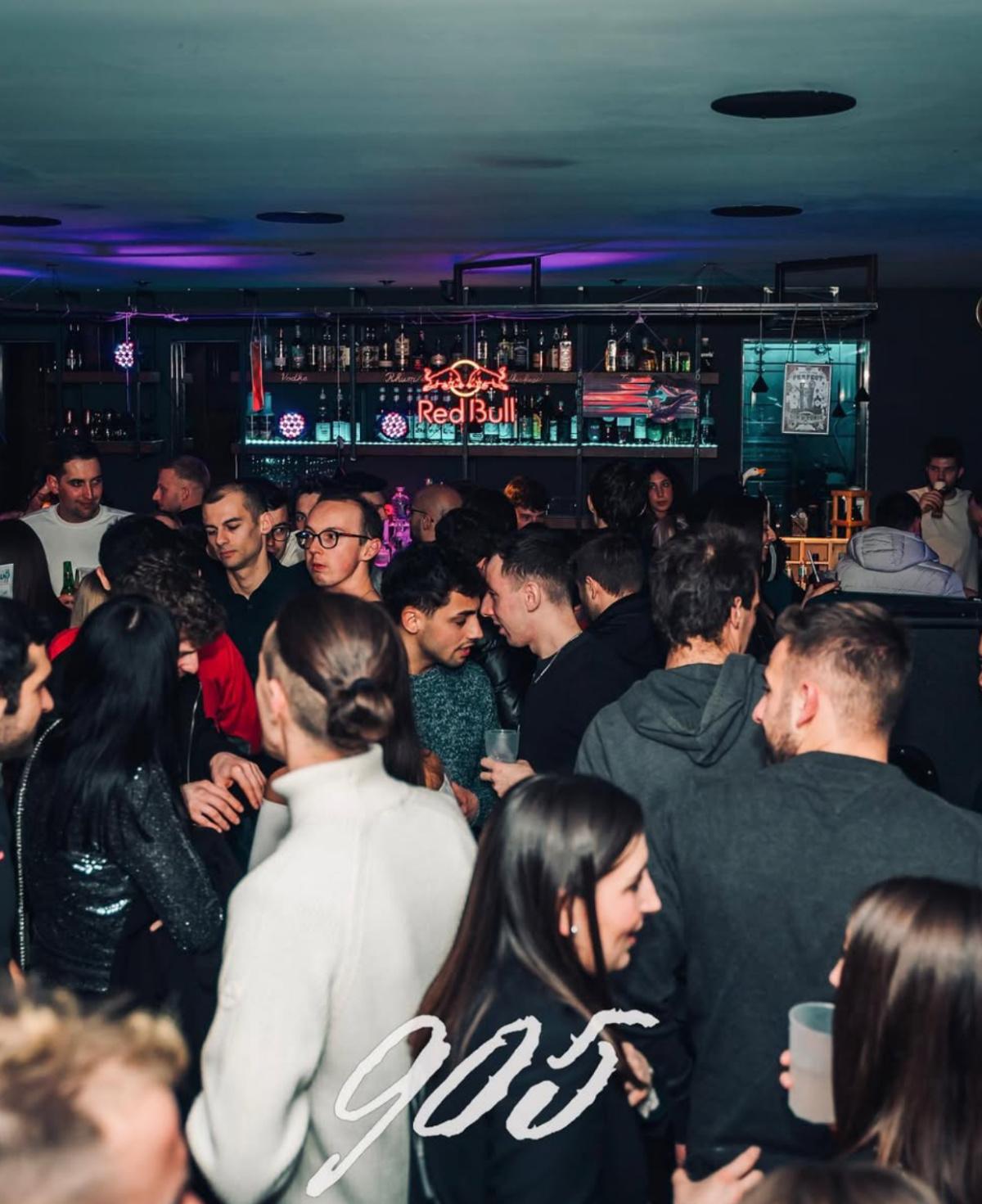 905 Wine Bar