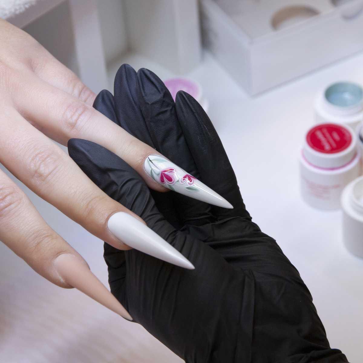 Nail Art Painted Flowers Nail Art Painted Flowers