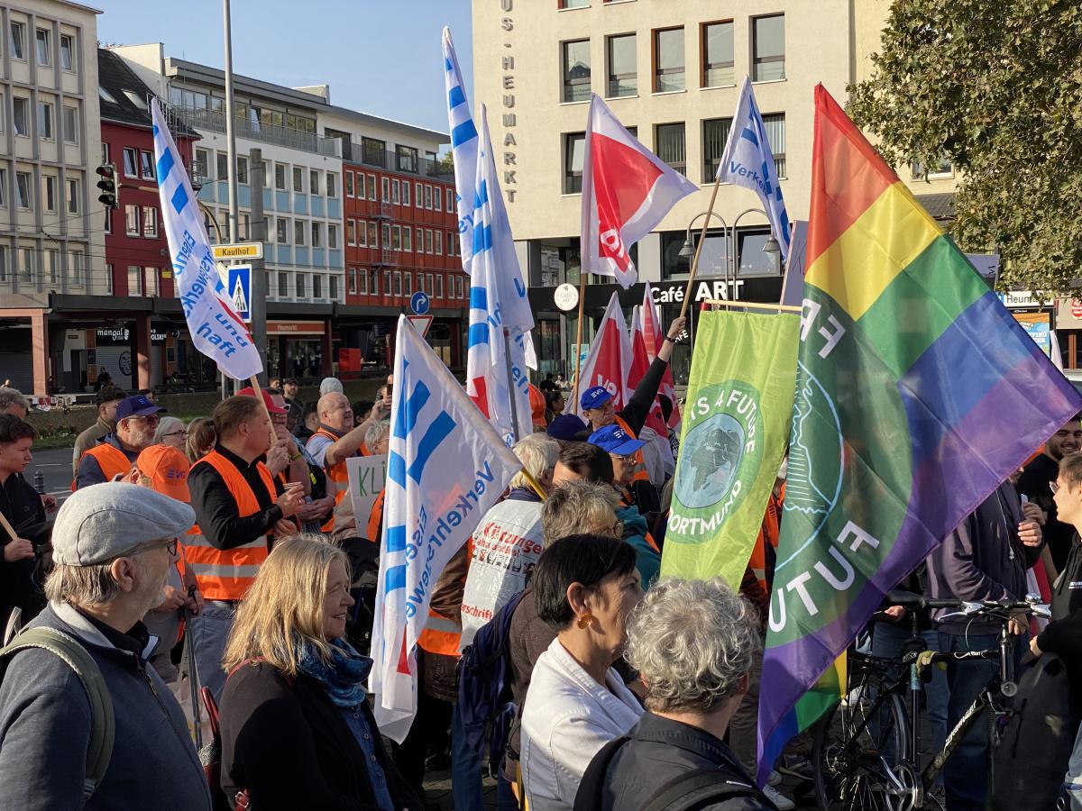 Verspielt DB Cargo die eigene Zukunft? Verspielt DB Cargo die eigene Zukunft?