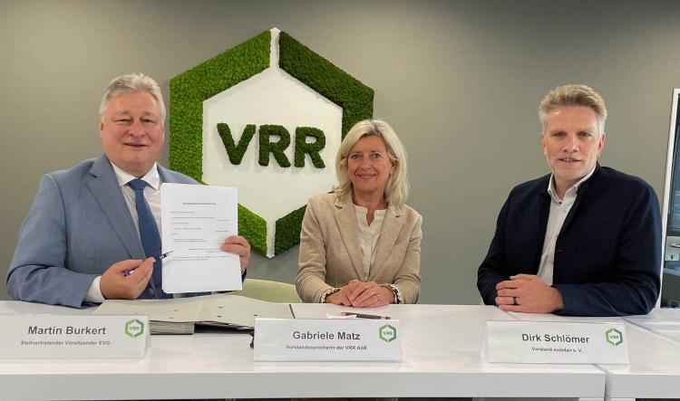 mobifair und EVG unterzeichnen Kooperationsvereinbarung mit VRR