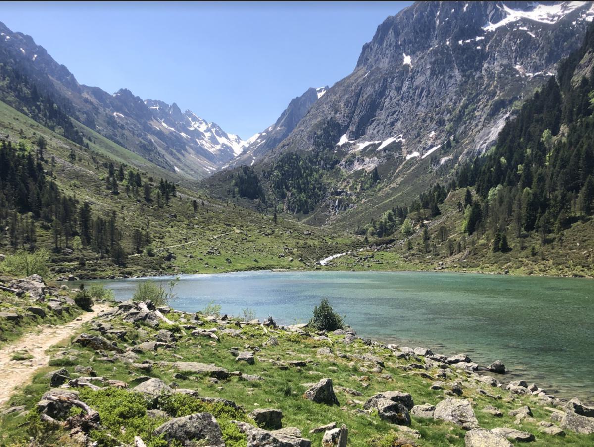 Lac de Suyen et cascade de Doumblas