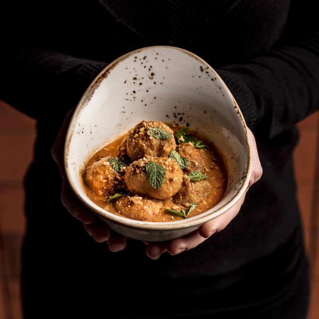 Albóndigas al curry rojo