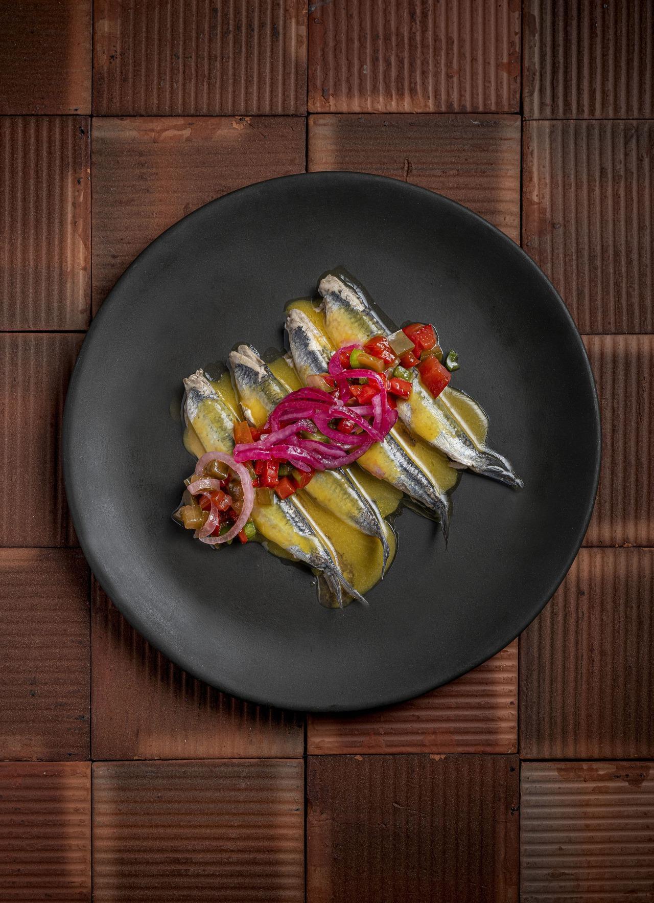 Boqueron con ceviche