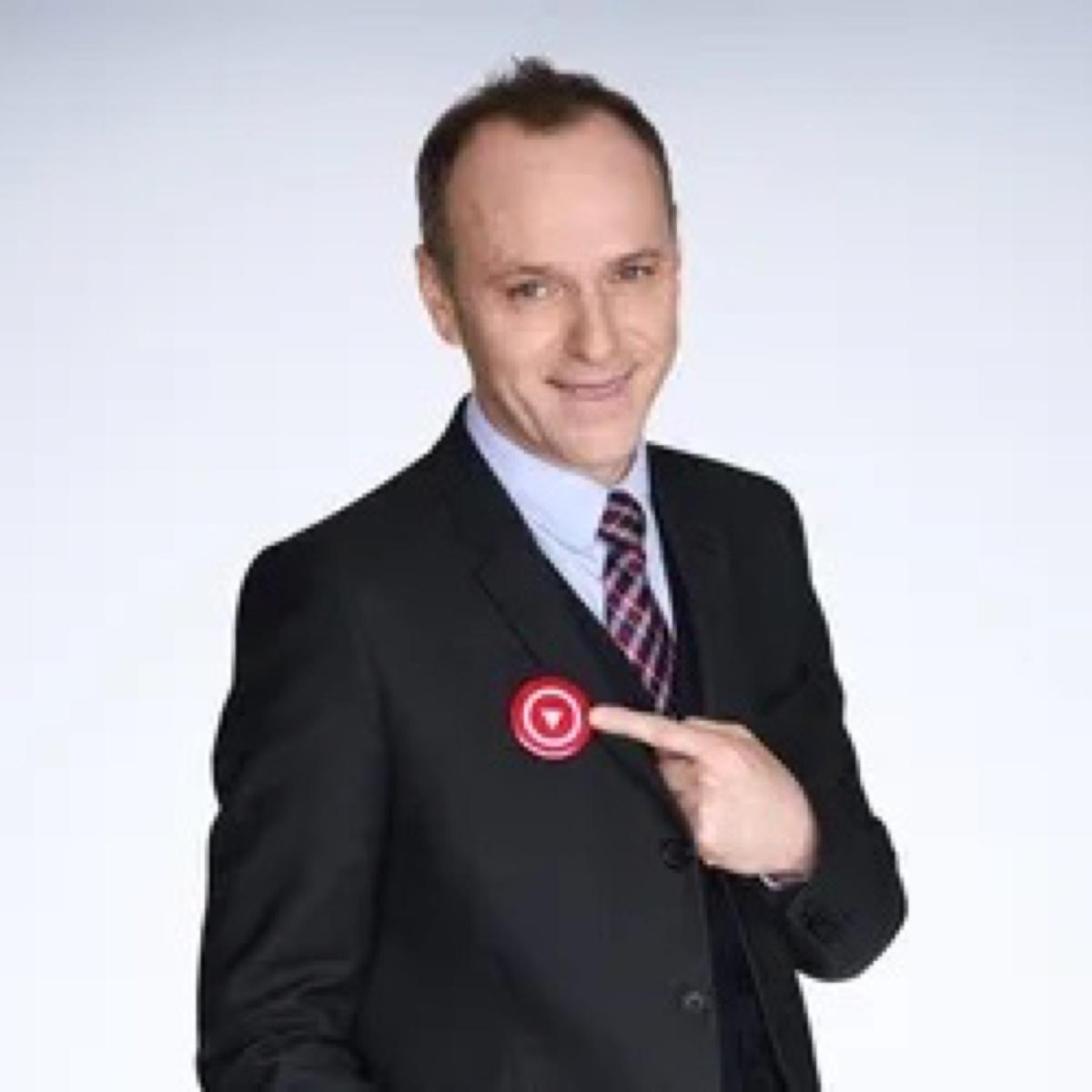 فيليب كولين: بودكاست يُعيد فتح جراح الذاكرة الفرنسية لمواجهة أزمات الحاضر فيليب كولين: بودكاست يُعيد فتح جراح الذاكرة الفرنسية لمواجهة أزمات الحاضر