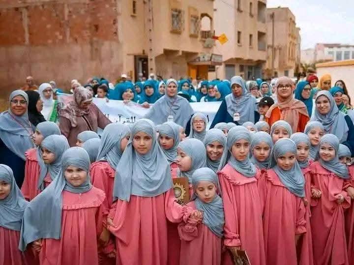 الحاجب تُحيي فاتح محرم بموكب "سلطان الطلبة' المهيب" الحاجب تُحيي فاتح محرم بموكب "سلطان الطلبة' المهيب"