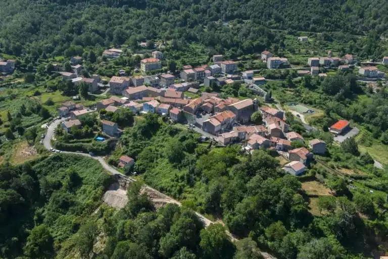 Location libre -VTTAE-Village de Cozzano-Bar A PARATA