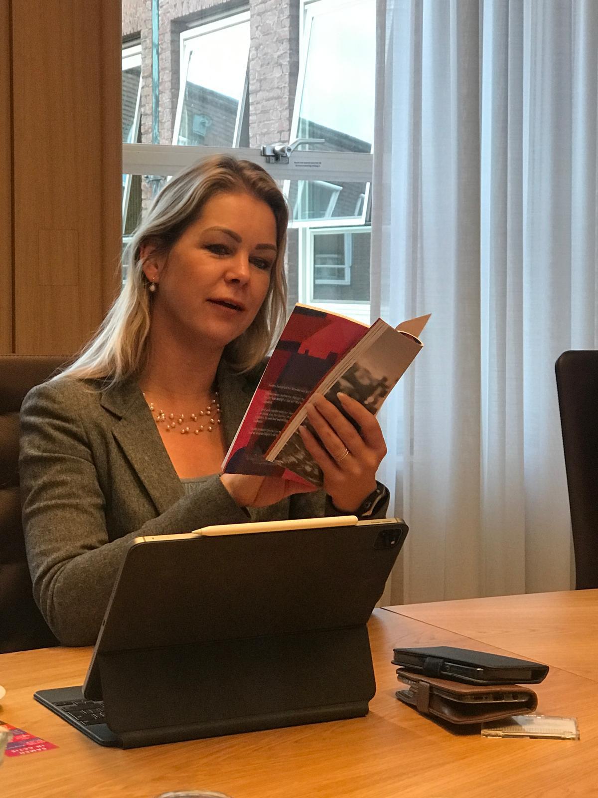 Ons bezoek aan de minister van Landbouw op woensdag 9 oktober Ons bezoek aan de minister van Landbouw op woensdag 9 oktober