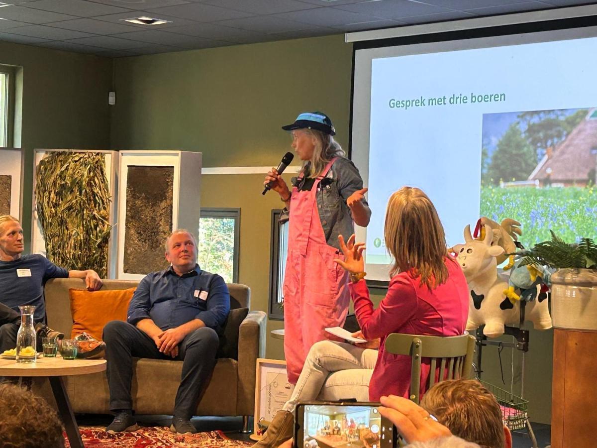 De Groene Winkelkar petititie - Steun de boer die kiest voor natuur! De Groene Winkelkar petititie - Steun de boer die kiest voor natuur!