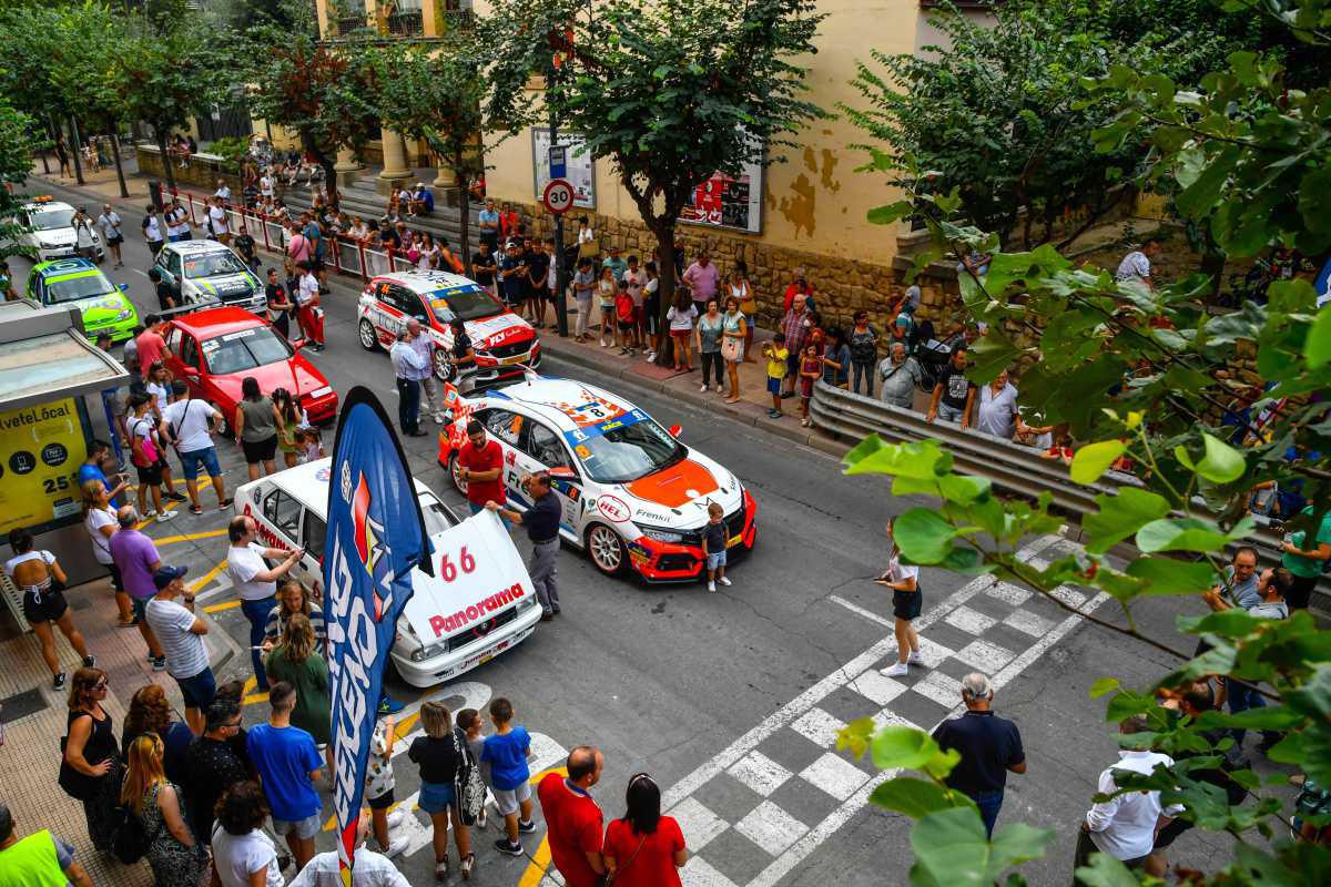 La ciudad de Alcañiz se vuelca con el Racing Weekend