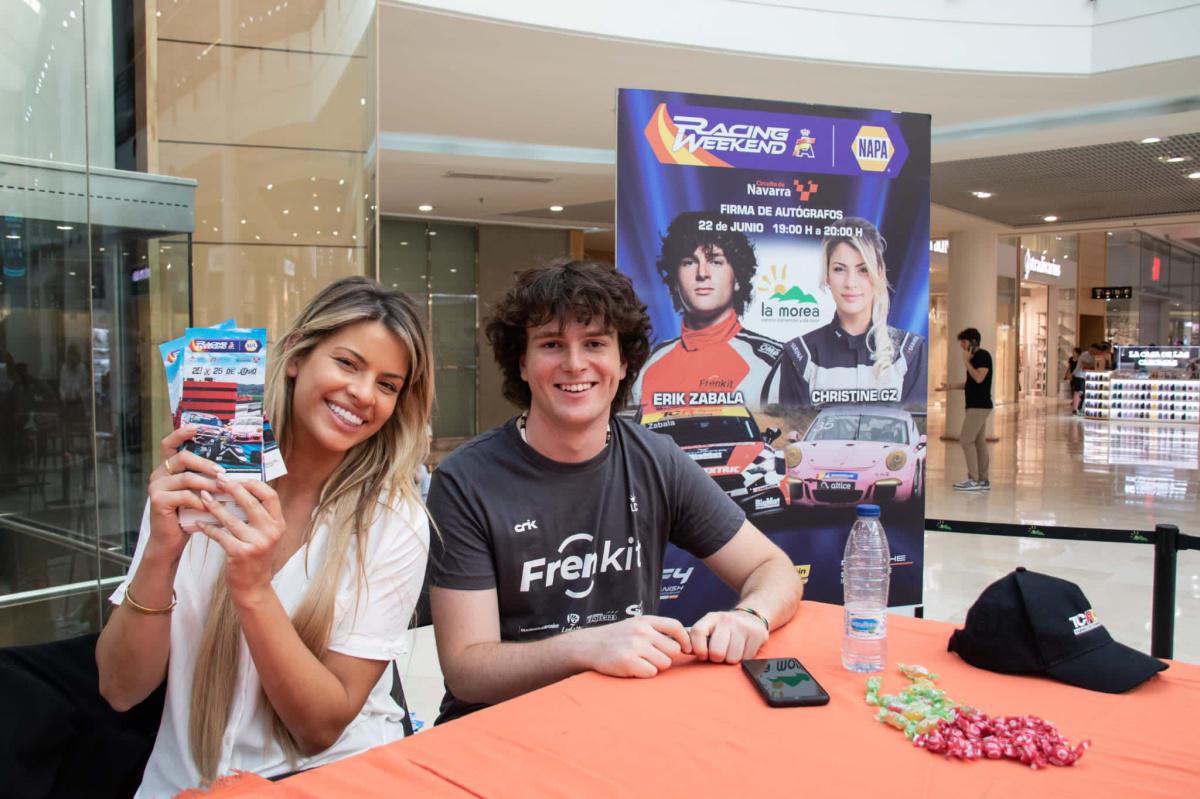 Más de seis mil aficionados celebran el éxito del NAPA Racing Weekend en Navarra Más de seis mil aficionados celebran el éxito del NAPA Racing Weekend en Navarra