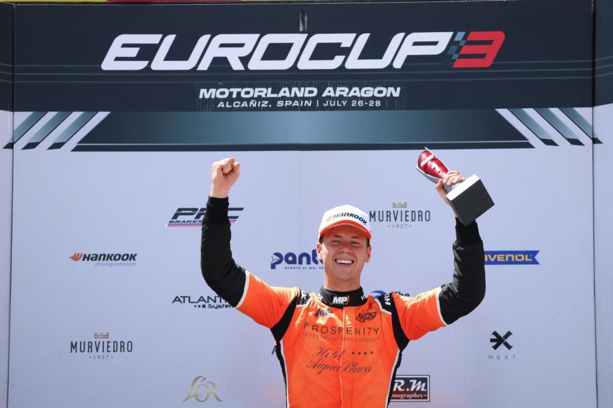 El NAPA Racing Weekend entusiasma en Motorland Aragón El NAPA Racing Weekend entusiasma en Motorland Aragón