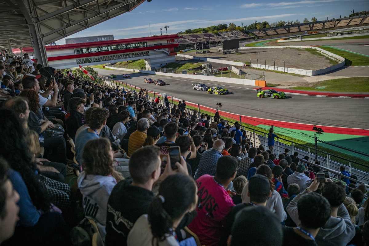 El NAPA Racing Weekend reúne a más de veinticinco mil personas en el Circuit